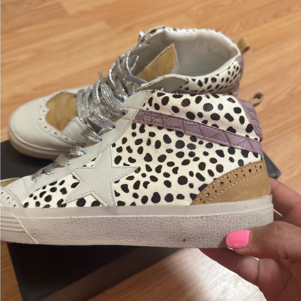 Price drop✔️ ShuShop Stylish Women's High-Top Sneakers - IN PERFECT CONDITION